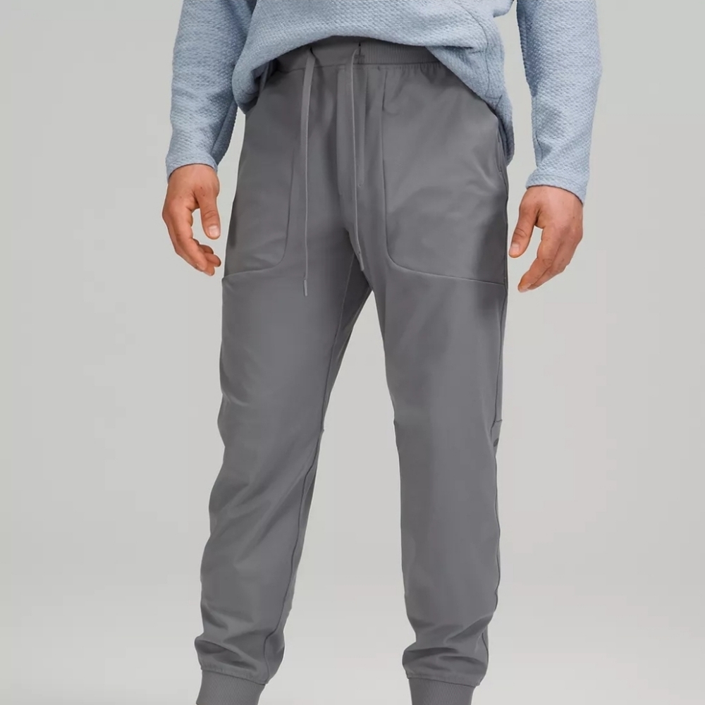 Lululemon ABC Jogger Shorter Length Warpstreme Asphalt Gray - Size L